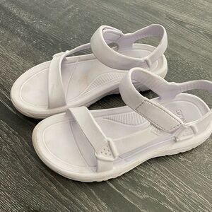 Lavender TEVA outdoor waterproof sandals